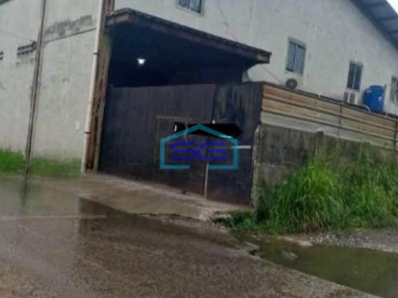 Dijual Gudang Akses Container 40 Feet Luas Tanah  800 m² di Tangerang