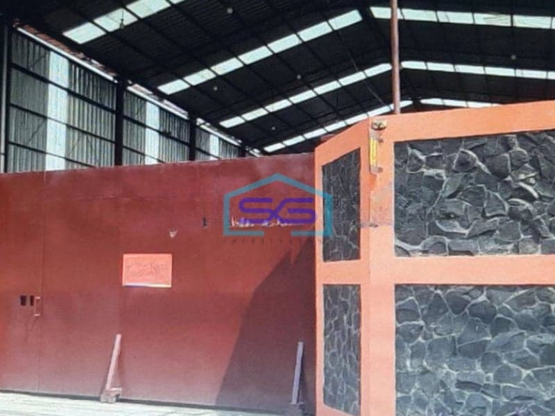 Dijual Gudang Bagus di Jalan Raya Tapos Depok Strategis Pinggir Jalan LT 588m2