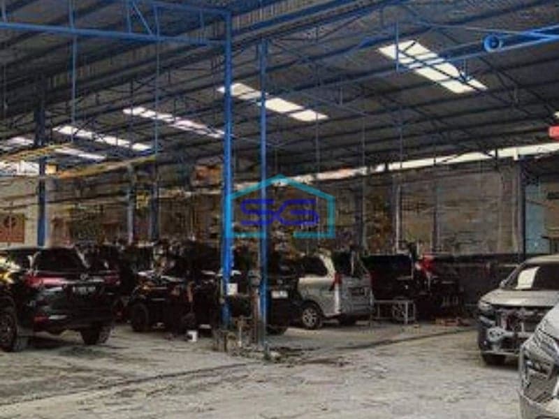 Dijual Bangunan Gudang Ex Workshop Showroom Kebon Jeruk Jakarta Barat