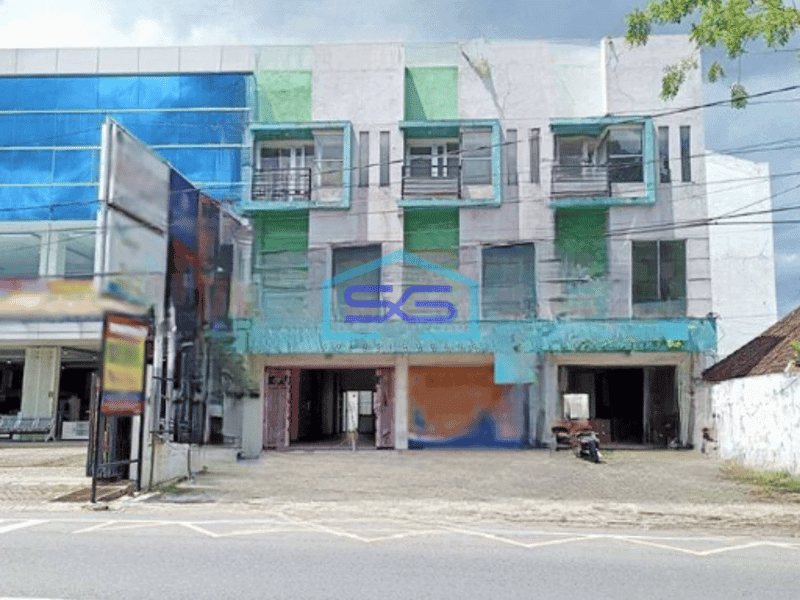 Disewakan Ruko 3 Lantai Siap Huni Luas Bangunan 360 m² di Blimbing Malang Cocok Untuk Segala Usaha