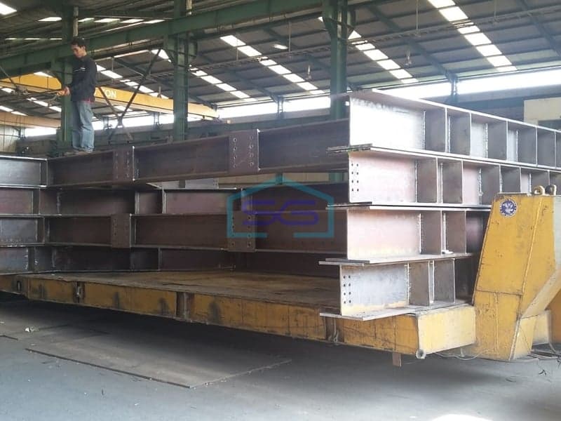 DiSewa Gudang Cikarang Bekasi Cocok Untuk Gudang Workshop Fabrikasi Baja Dilengkapi Hoist Crane.