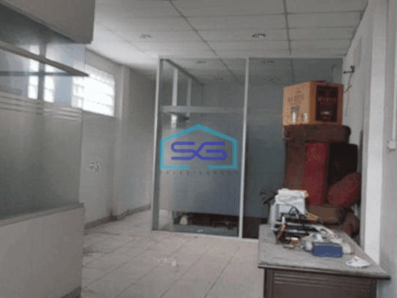 Disewakan Ruko Pinggir Jalan Tomang Jakarta Barat 2 Lantai LB 164m2