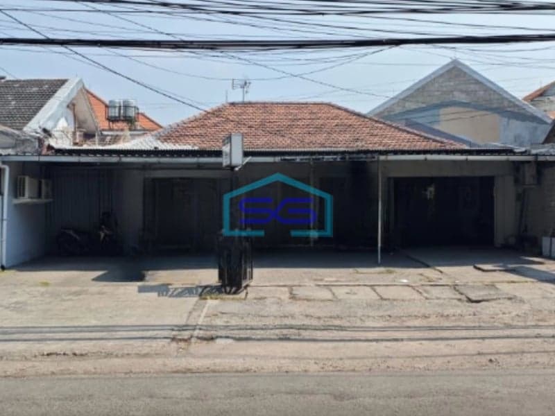 Disewakan Ruang Usaha Di Raya Tenggilis Rungkut Surabaya Dekat Kendangsari Luas Bangunan  400 m²