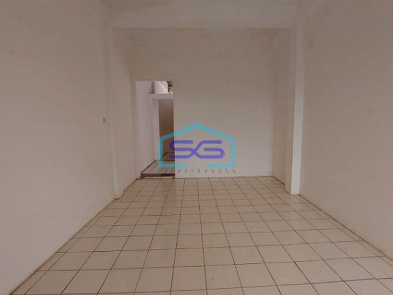 Disewakan Ruko Bisnis Pinggir  3 Lantai Siap Pakai di Jalan Parameswara, Palembang LB 176m2