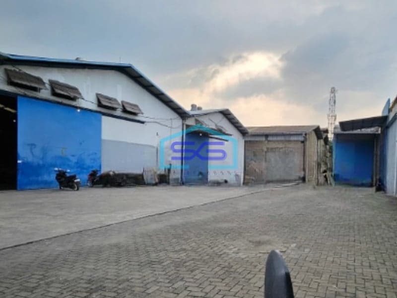 Disewakan Gudang Luas Bangunan  1000 m²  Lokasi Tangerang