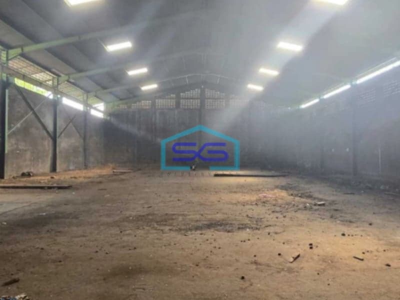 Disewakan Gudang Super Strategis di Jalan Raya Kebakkramat Palur Solo Bebas Banjir LB 690m2