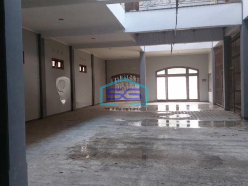 Dijual Ruang Usaha Strategis Dekat Klodran Solo LB 1050m2 Cocok Untuk Kantor