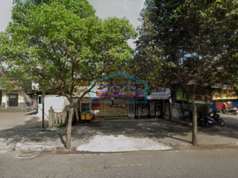 For Sale: Shophouse in Business Area, Wirogunan, Mergangsan Yogyakarta, Land Size 155m2