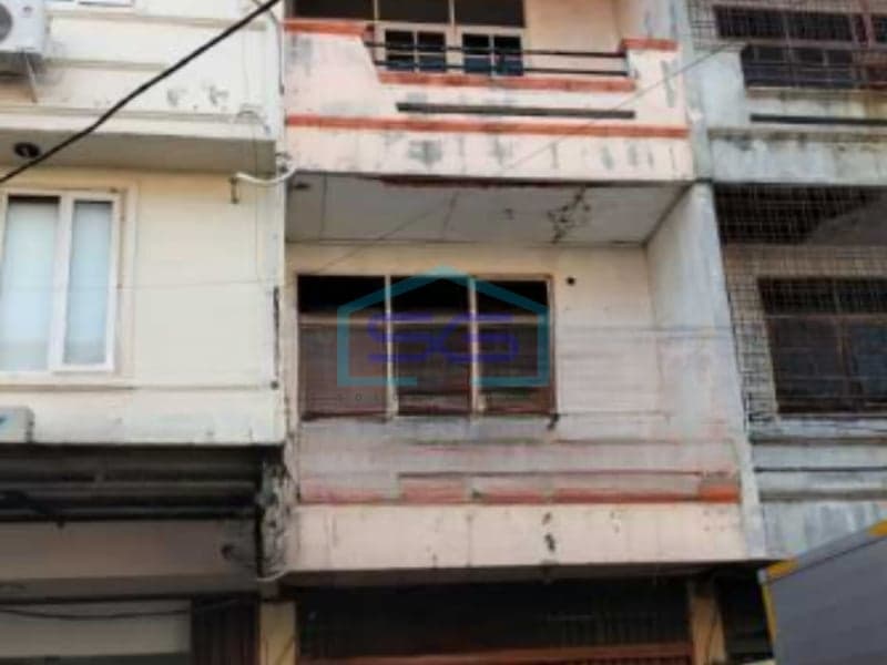 出售：位于雅加达西部杜里科桑比的战略性店屋，无洪水