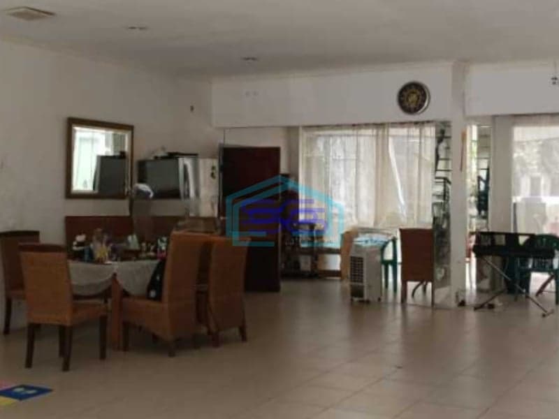 Dijual Ruko di Lokasi Strategis Jl Gunawarman Kebayoran Baru Jakarta Selatan Luas Bangunan  700 m²