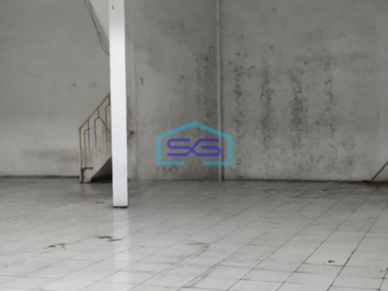 Disewakan Ruko Siap Huni 3 Gandeng Duren Sawit Jakarta Timur Luas Bangunan 160m2