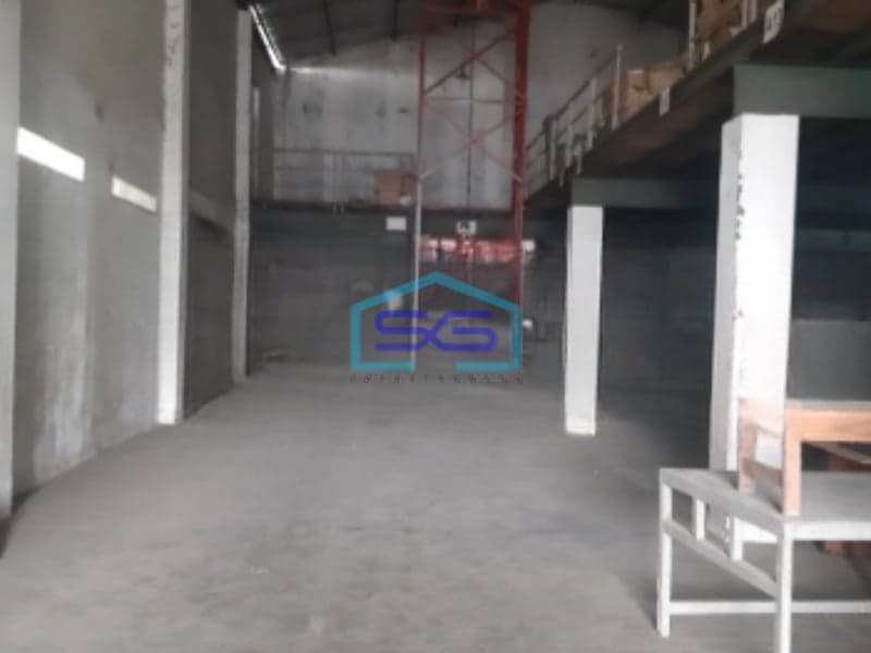 Disewakan Gudang Ada Lift Barang Luas Bangunan 2223 m² Lokasi Depok Sleman Yogyakarta