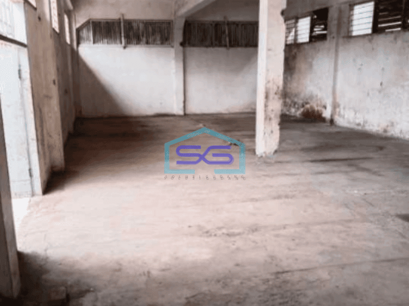 Disewakan Gudang Kecil Area Sudirman Strategis Parkir Luas Akses Fuso