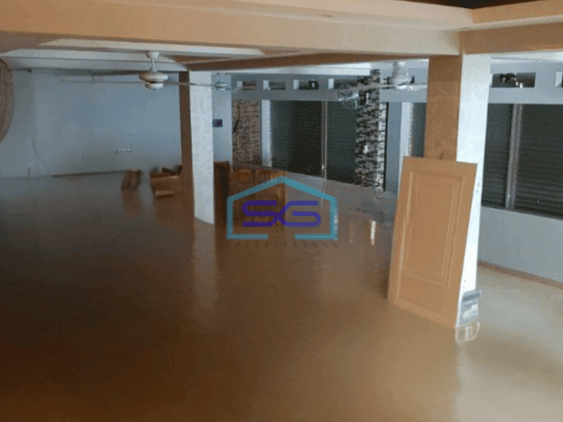 Disewakan Ruko 2 Lantai Luas Bangunan  272 m² di Pinggir Jalan Bekasi Timur