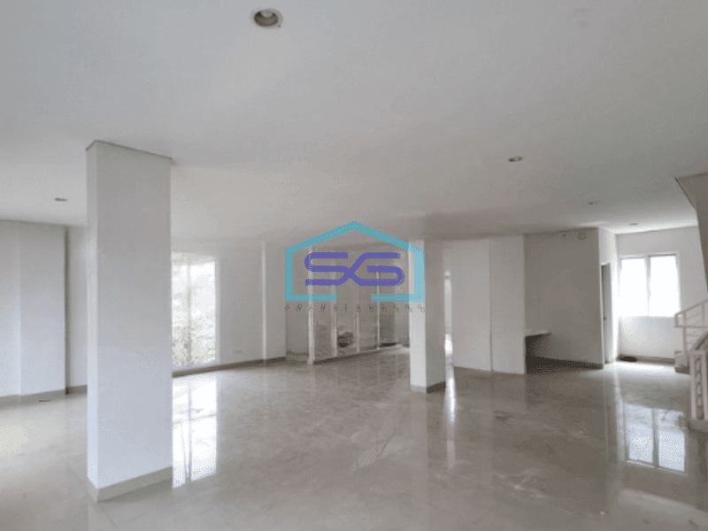 Disewakan Ruko 3 Lantai Luas Bangunan 324 m² di Gading Serpong Tangerang