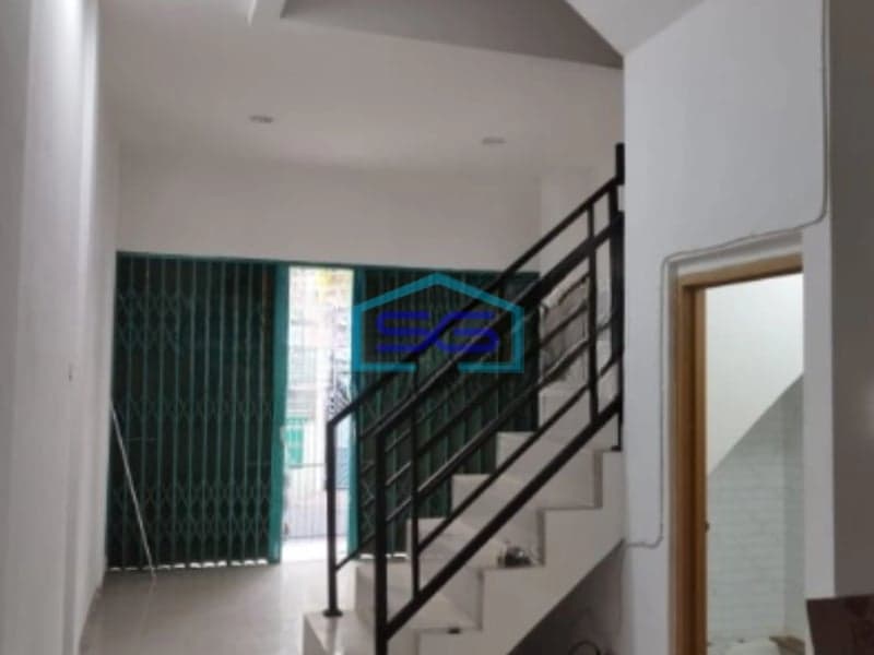 Dijual Ruko di Jelambar Jakarta barat Sudah Renovasi SHM LB 156m2