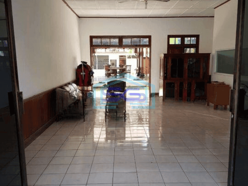 Disewakan Gedung Murah Parkir Luas Cocok Utk Gudang di Umbulharjo Jogja