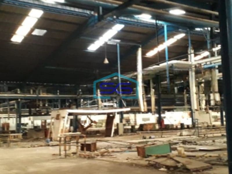 Dijual Pabrik Akses Container 40 Feet Luas Bangunan  170000 m² Lokasi Cikarang Bekasi