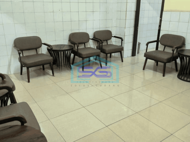 Disewa Ruko Gandeng Strategis di Tebet Barat Jakarta Selatan