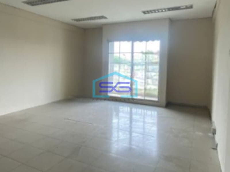 Disewakan Ruko Luas Bangunan 290 m² Lokasi Bebas Banjir di Jakarta Selatan