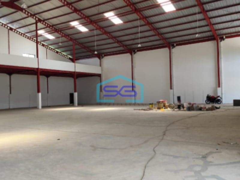 Disewakan Gudang Luas Bangunan 360 m2 di Kapuk Kamal Jakarta Barat