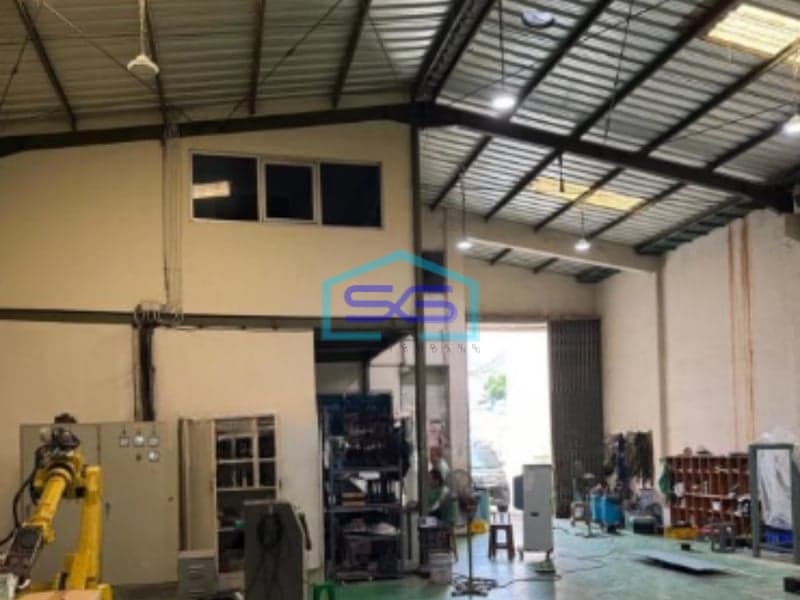 Dijual Gudang atau Pabrik di Bizpark Jababeka Bekasi Luas Tanah 642m2