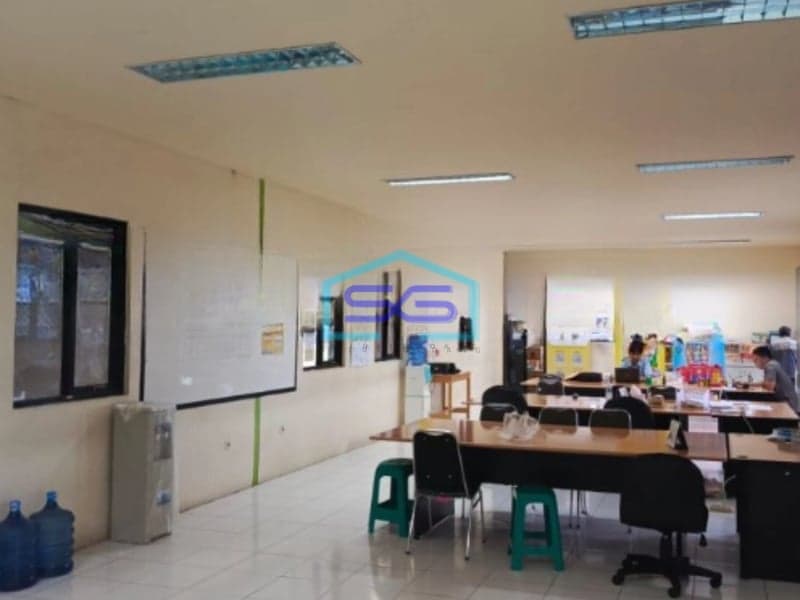 Disewakan Gudang Area Parkir Luas Lokasi Tangerang