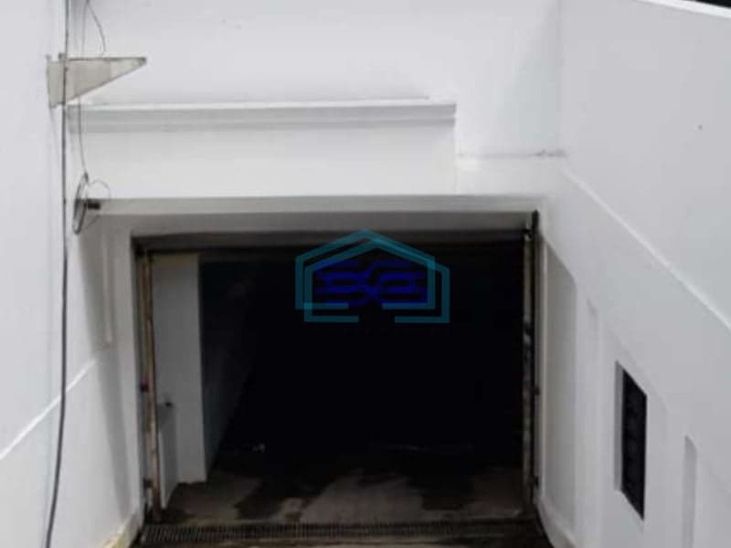 Disewakan Ruko 3 Lantai Luas  Tanah  121 m² Lokasi di Kebayoran Lama Jakarta Selatan