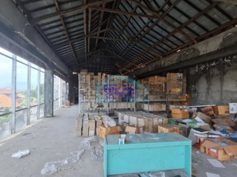 Dijual Ruko Mewah di Jl Urip Sukoharjo Solo Luas Bangunan 1104m2