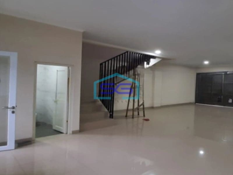 Dijual Ruko Luas Bangunan 170 m²  di Batununggal Bandung