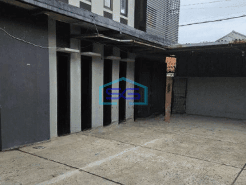 Dijual Gudang Luas Bangunan 985 m² Lokasi Strategis di Benda Tangerang