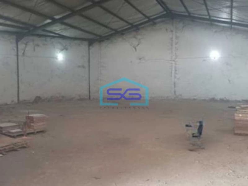 Disewakan Gudang Strategis Pekarangan Luas Tanah 1100m2 Pedurungan Semarang