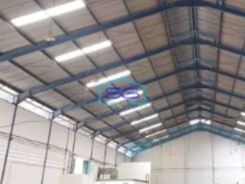 Disewakan Gudang Lokasi Bebas Banjir Luas Bangunan  2205 m² di Margomulyo Surabaya