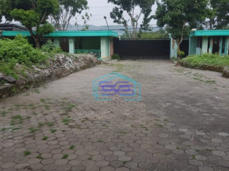 Dijual Gudang Eksklusif Lokasi Strategis Dekat Jalan Raya Solo Prambanan Klaten Jawa Tengah LT 3760m2