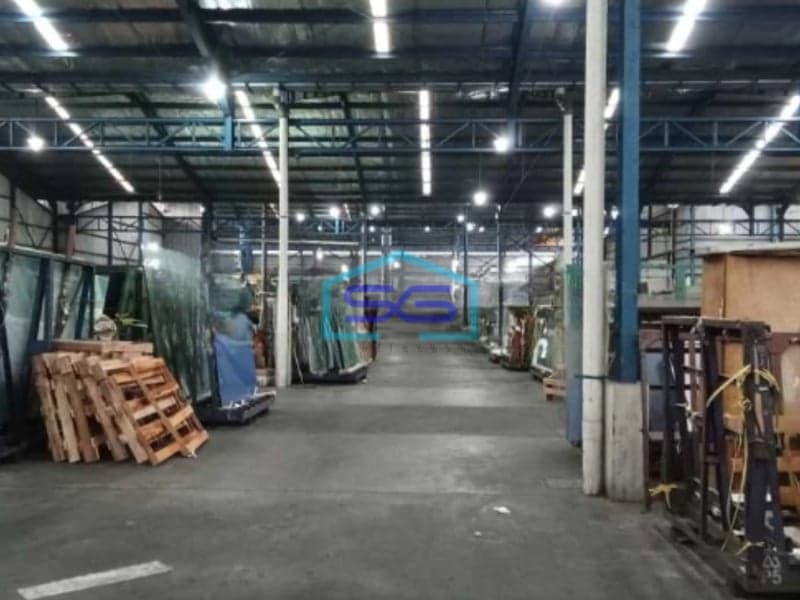 Dijual Gudang Premium K I C Gatot Subroto, Kota Semarang Luas Bangunan  2800 m²
