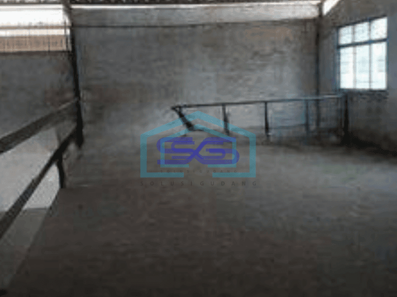 Gudang disewakan kayu besar kapuk