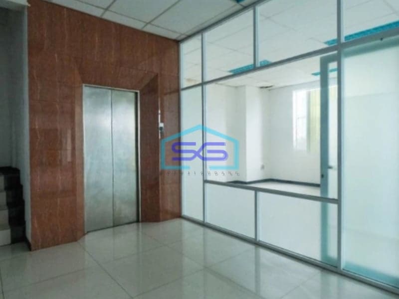 Dijual Gedung Kantor Bagus Lokasi Strategis di Jakarta Selatan LB 1200m2
