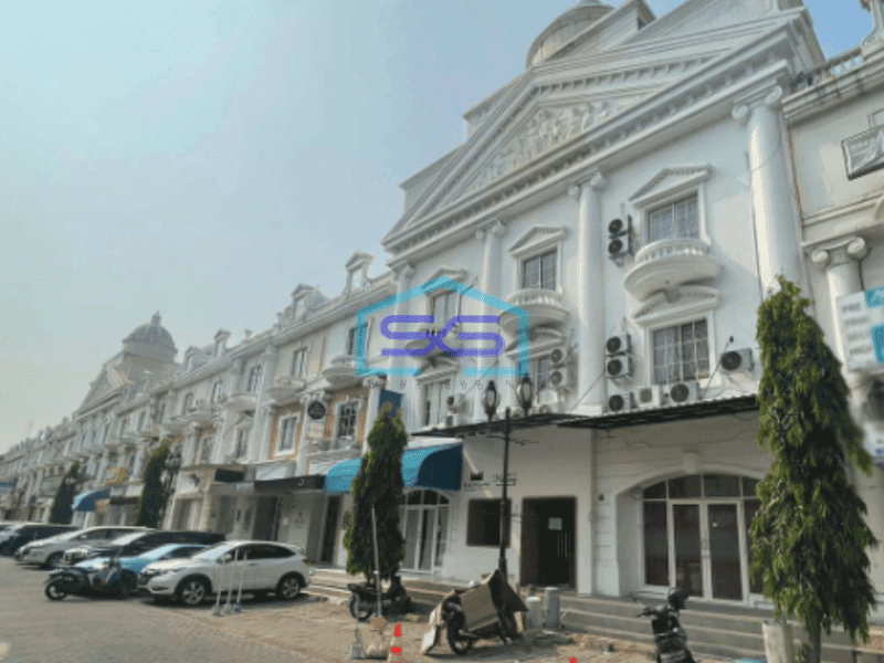 Ruko Strategis di Komplek Bukit Golf Meditarania, PIK Jakarta Utara Luas Tanah 75 m²