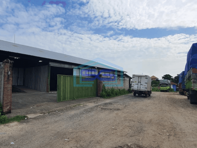 Dikontrakan Gudang di Denpasar, Depan Kerta Semadi Bali