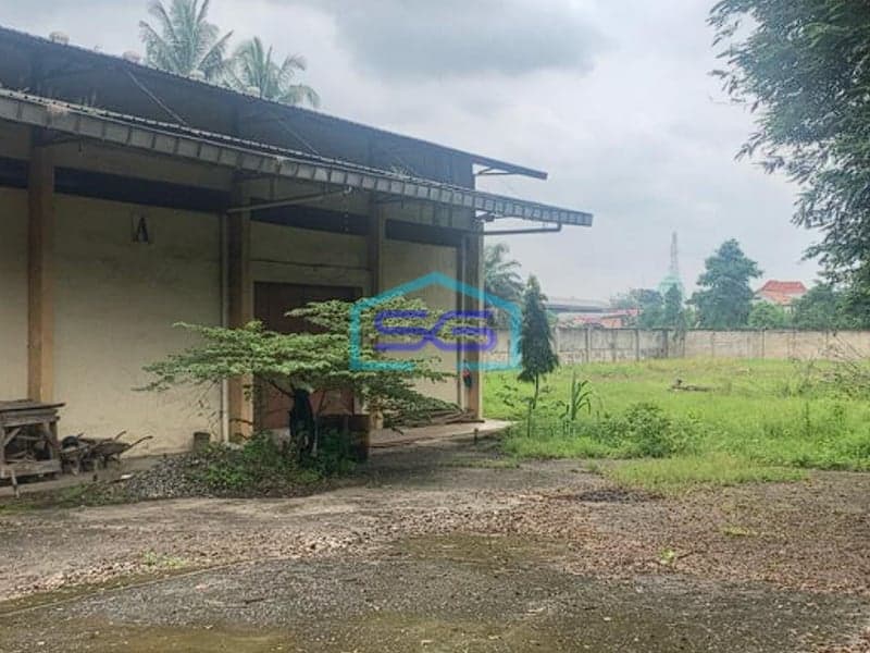 Dijual Tanah Ada Gudang Lokasi di Jalan Soak Simpur Sukarami Palembang LB 1104m2 LT 4000m2