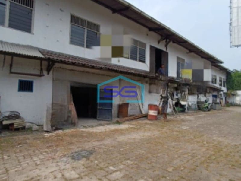 Dijual Gudang di Cengkareng Jakarta barat Sudah Renovasi SHM LT 1000m2