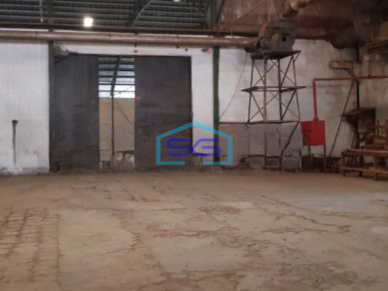 Disewakan Gudang Akses Container Luas Bangunan 5680 m² Lokasi Semarang