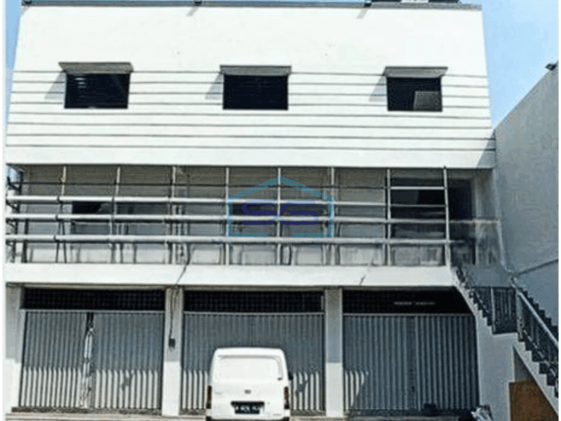 Disewakan gudang bebas banjir siap pakai di Tanjung Pura Kalideres