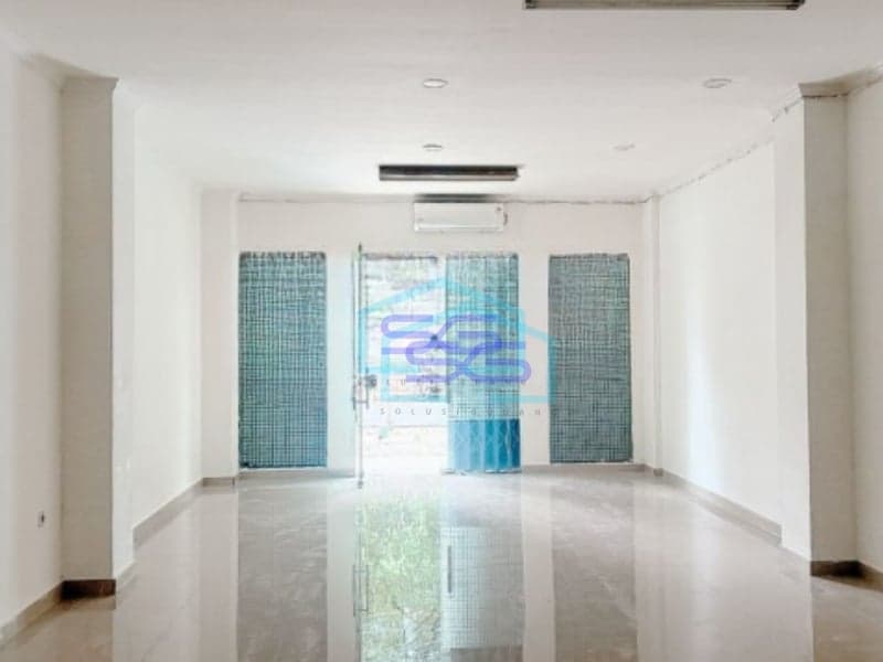 Disewakan Ruko Luas Bangunan 210 m² Lokasi di Tebet Jakarta Selatan