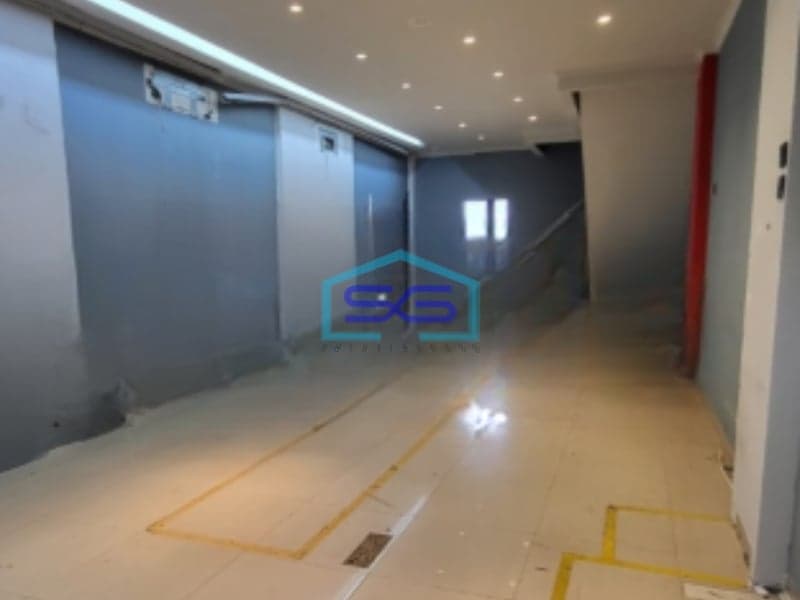 Disewakan Ruko Lokasi Tebet Jakarta Selatan Luas Bangunan  360 m²