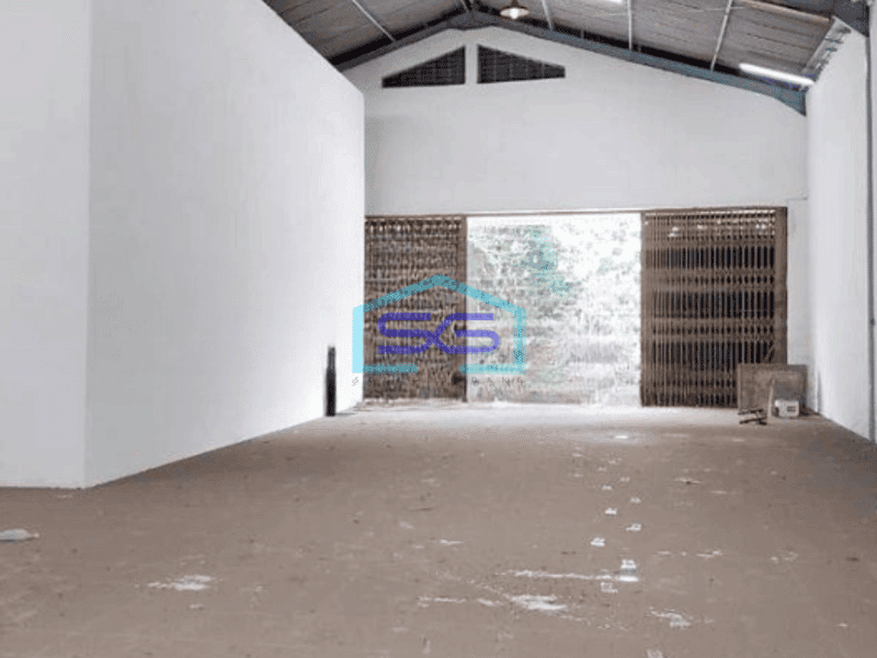 Dijual Cepat Gudang Luas Tanah 704 m² di Blimbing Malang Akses Container