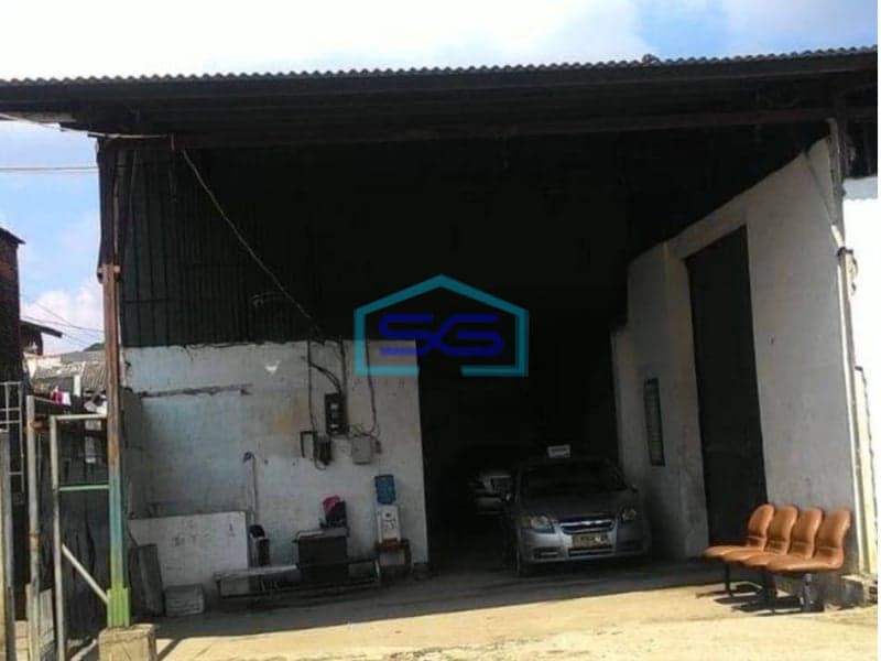 Disewakan Gudang Luas Strategis di Dekat Stasiun Kiaracondong Bandung LT 1050m2