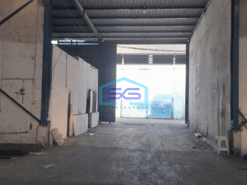 Disewakan Gudang Akses Container Luas Bangunan  1200 m² di Cakung Jakarta Timur