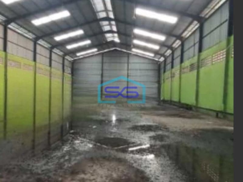 Disewakan Gudang Luas Bangunan  1000 m² Lokasi Strategis di Karawang