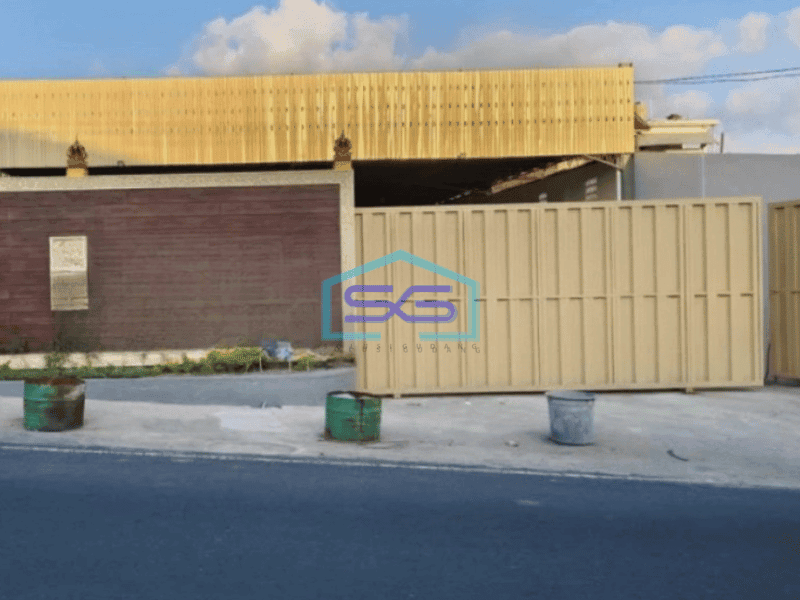Disewakan Gudang Luas Bangunan 200 m2 Lokasi Kerobokan Badung Bali
